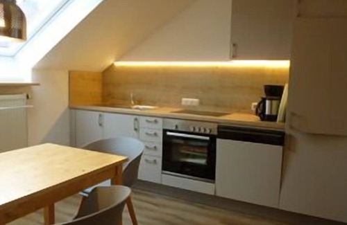 Nordheim a. Main Apartamento | Gemütliche 70qm Ferienwohnung mit Balkon, kostenfreies Parken und WLAN, Frühstücksbuffet, voll ausgestattete Küche