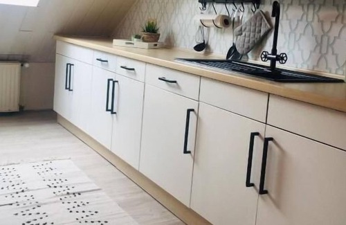 Staffelstein Apartamento | Gemütliche Dachgeschosswohnung für bis zu 4 Personen mit Voll Ausgestatteter Küche