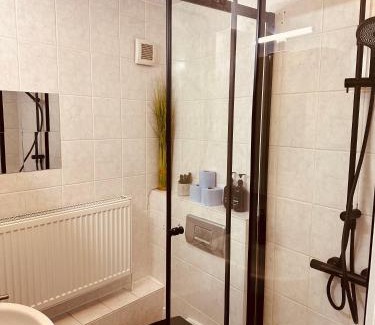 Stadtmitte/Neustadt Apartamento | Gemütliche Dachgeschosswohnung