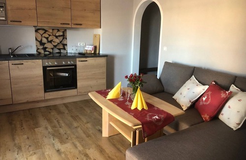 Staudach-Egerndach Apartamento | Gemütliche Ferienwohnungen mit 2 Schlafzimmer, Dusche, WC