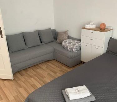 Burg Apartamento | Gemütliche Ferienwohnung
