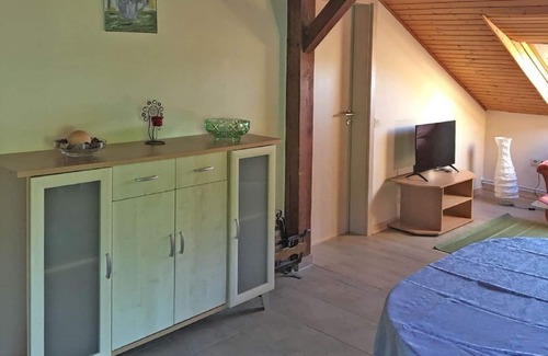Waldbrunn Apartamento | Apartamento moderno en Ellar con terraza