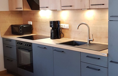 Kiefersfelden Apartamento | Gemütliche Ferienwohnung im Modernen Alpenstil mit Blick auf Kaisergebirge
