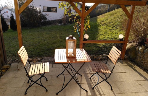 Weissensberg Apartamento | Gemütliche Ferienwohnung mit Blick ins Grüne