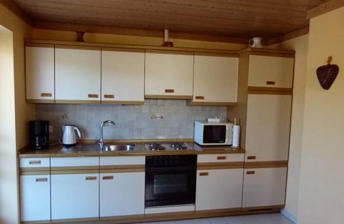 Blaibach Apartamento | Acogedor apartamento (48m²) con balcón.