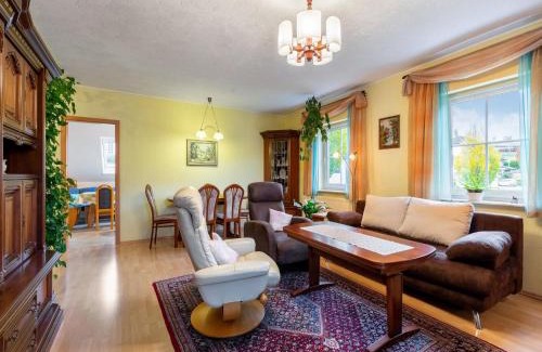 Eslohe Apartamento | Gemütliche Ferienwohnung am Waldrand