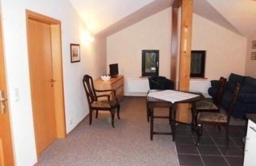 Kuchelmiss Apartamento | Gemütliche Ferienwohnung in Kuchelmiß mit Großem Garten