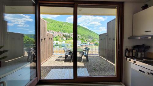 Bad Urach Apartamento | Gemütliche Maisonette mit Dachterrasse und Weitblick