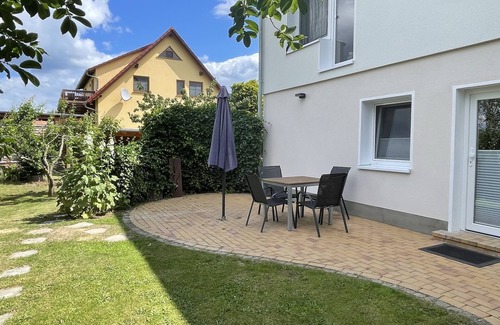 Thiessow Apartamento | Gemütliche Parterrewohnung "seeschwalbe" im Ostseebad Thiessow