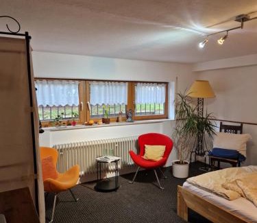 Rheinstetten Casa | gemütliche Unterkunft mit kleiner Treppe verbunden und Dachterrasse
