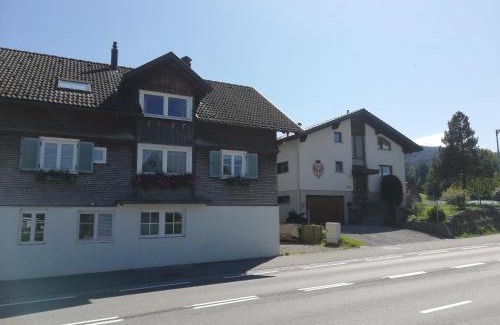 Alberschwende Apartamento | Gemütliche Wohnung in Einfamilienhaus