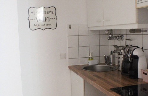 Am Westbad Apartamento | Gemütliche Wohnung mit Küche & WLAN nahe Tram/SBahn