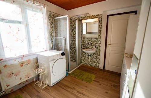 Lengnau Casa | Gemütliche Wohnung mit Terasse und Feuerstelle