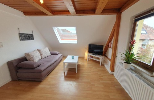 Muehlacker Apartamento | Gemütliche zentrale DG Wohnung in Mühlacker