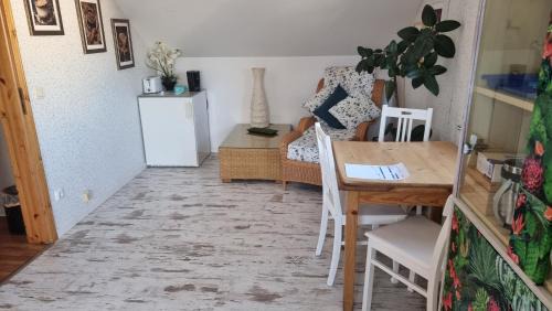 Rath-Heumar Apartamento | gemütliche Zimmer im Einfamilienhaus