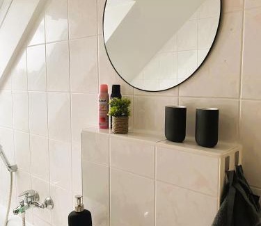 Kappel Apartamento | Gemütliches Altbauapartment III