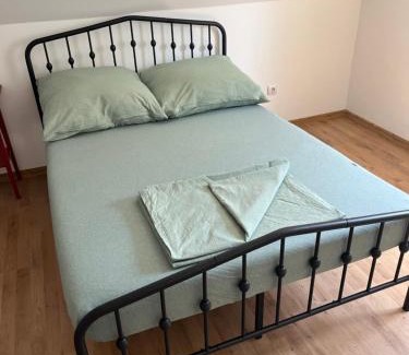 Hamm Apartamento | Gemütliches Apartment mit Arbeitsplatz, Smart-TV, WLAN in Hamm Mark