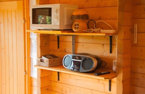 Medebach Cabina | Gemütliches Blockhaus auf Schönem Campingplatz