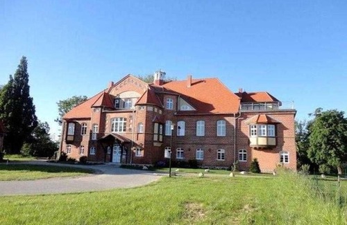 Putnitz Apartamento | Acogedor rincón en la torreta - Castillo Pütnitz - Canoa especial a partir de 4 noches (05 septiembre-18 junio)