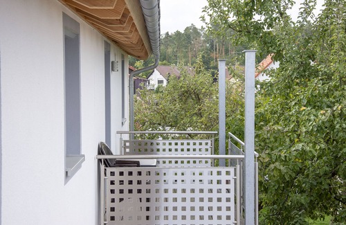 Zirndorf Apartamento | Acogedora casa de vacaciones (65 m²) con balcón y conexión inalámbrica a internet gratuita.