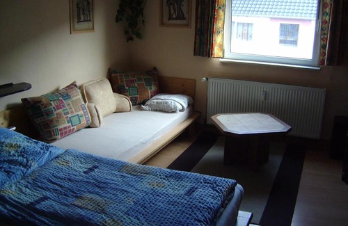 Kray Casa | Gemütliches Zimmer 2 Et Inkl Parkplatz nach Verfügbarkeit