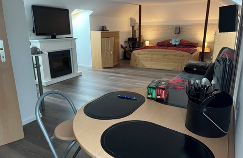 Falkensee Cama Y Desayuno | Gemütliches Zimmer in Falkensee