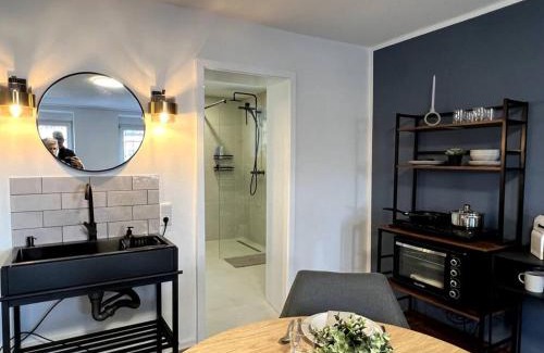 Arnsberg Apartamento | Gemütliches Zimmer mit Bad und eigenem Eingang in Altstadtvilla