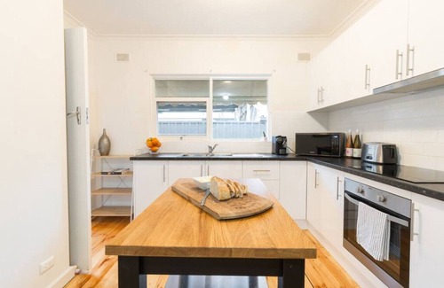 Glenelg East Apartamento | Gem Apartment 2 - Courtyard I Coffee I Beach