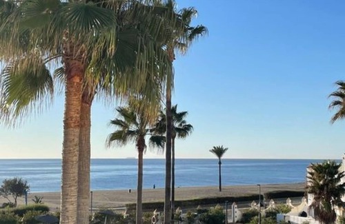Cabrita Casa | Gem Beach House Pool Sports Club Water Front Rooftop BBQ