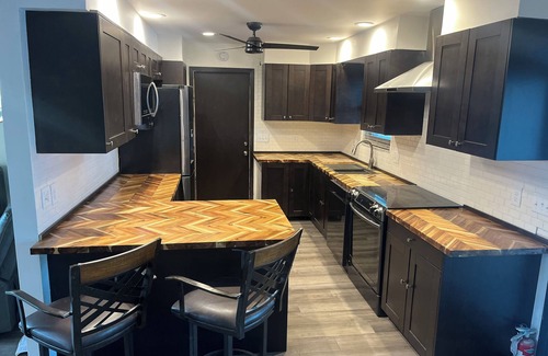 Englewood Casa | Gem City Paradise