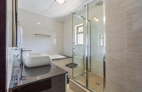 Greater Johannesburg Metropolitan Area Apartamento | Gem in Fourways , Modern 2-Bed Apartment
