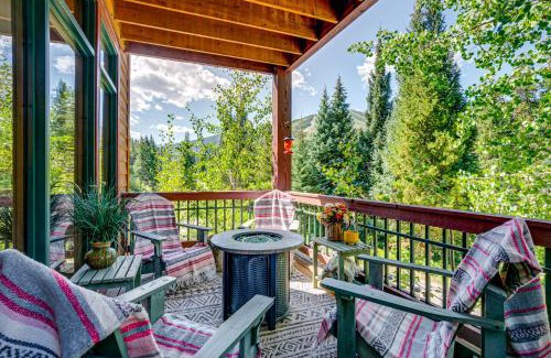 Old Town Apartamento | Gem in Old Town Winter Park Walk to Ski Lifts!