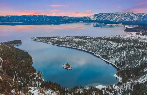 Tahoe Valley Apartamento | Gem in South Lake Tahoe Vikingsholm