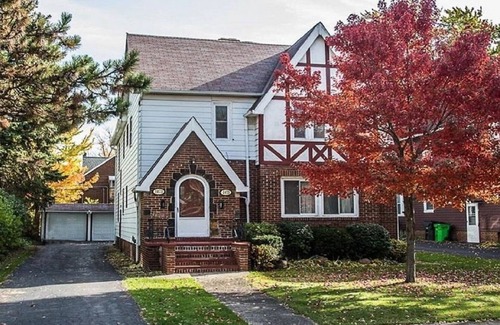 Cleveland Heights Apartamento | Gem Stone Villa 2 - Menos de 15 minutos a CWRU / Cleveland Clinic!