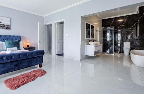 Durban North Apartamento | Gemmell Place by Host Agents