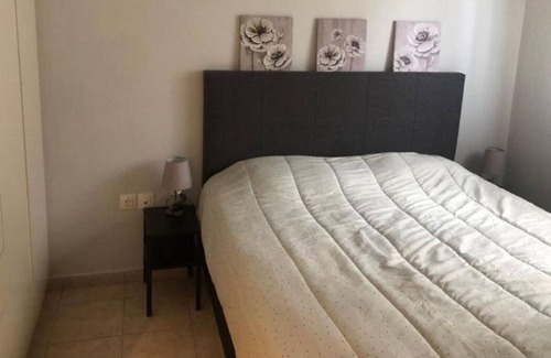 Kanoni Apartamento | "Gems Ilektra apartment" with mountain view, shared garden & Wi-Fi