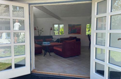 Loderup Casa | Generös skånegård i idylliska Örum