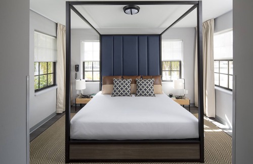 Mid Beach Hotel | Generator Miami