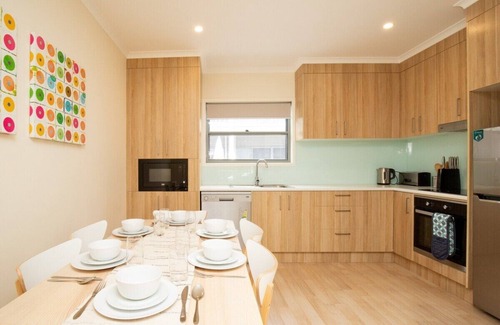 North Batemans Bay Casa | Generous 2-Bed Townhouse With A Private Balcony