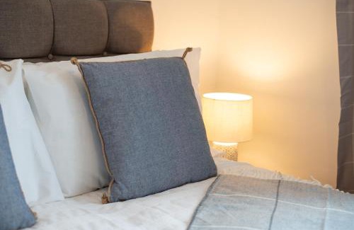 Landore Apartamento | Generous House near The Liberty Stadium