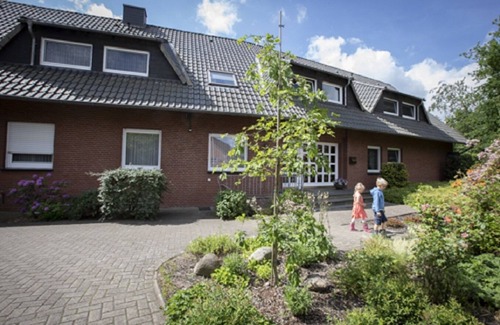 Lembruch Apartamento | Generously equipped and very spacious family holiday apartment (1)