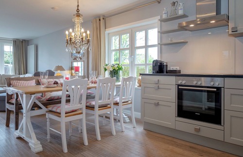 Keitum Apartamento | Generously proportioned vacation apartment in the beautiful captain's village of Keitum!