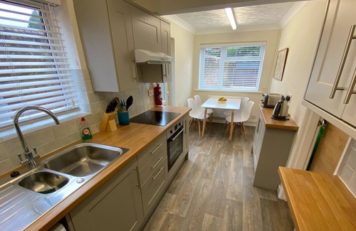 New Forest District Casa | Generously Proportioned 3 bedroom cottage