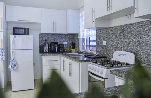 Monte Cristi Casa | Genesis House 3 bedrooms 2 bath w 2 car garage