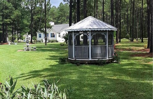 Eastman Casa | Genesis House - Christian Retreat