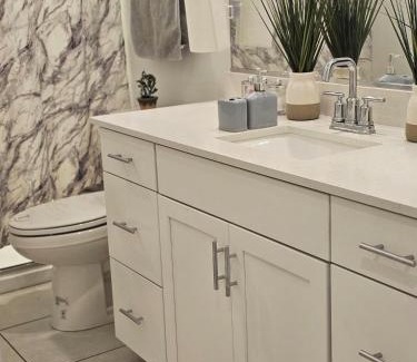 Maryvale Apartamento | genie palace at statefarm stadium