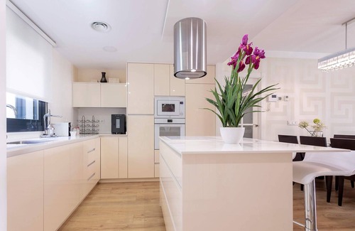 Camino de Ronda Apartamento | Genteel Home Velazquez