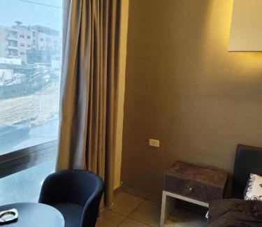 Al Swaifyeh Apartamento | Gentle Breeze Studio 1