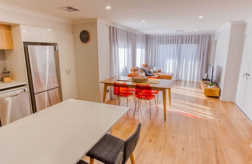 Geographe Casa | GeoBay Stay – Modern Comfort by the Coast