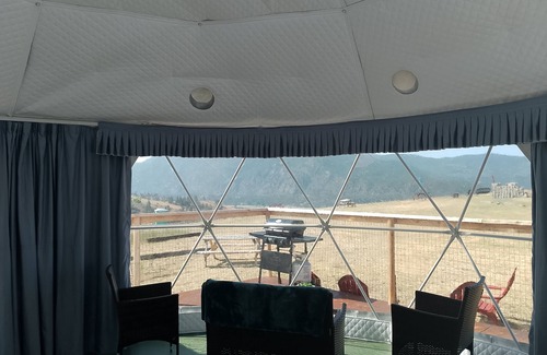 Plains Casa | Geodesic Glamping Dome with Incredible views in Plains & just 10 miles to Quinns